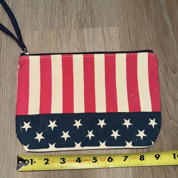 American Flag Wristlet - Red, White & Blue 4th of July Wristlet - Picture 3 of 5